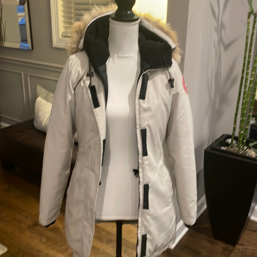 Canada Goose Victoria Light Grey Parka Detachable Fur SZ XS
